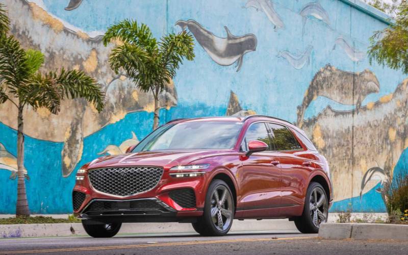 Comparison - Genesis GV70 Prestige 2.5T 2022 - vs - Lexus RX 350 F ...